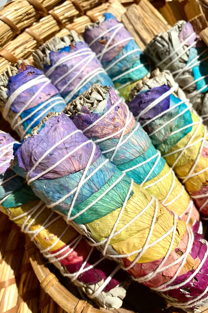 Smudge sticks – Jivamukti Shop
